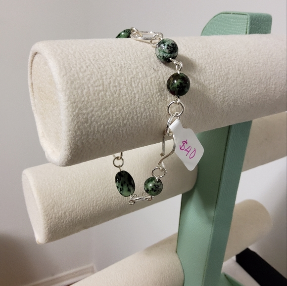 🇨🇦Artisan Circle Bracelet Sterling silver With Green Stones - Picture 4 of 8